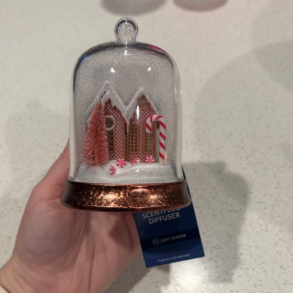Yankee candle winter scent plug diffuser